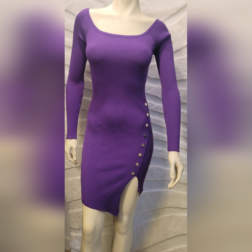 Jolie & Joy Purple Sweater Body Con Dress Size Medium Long Sleeve Gold Buttons